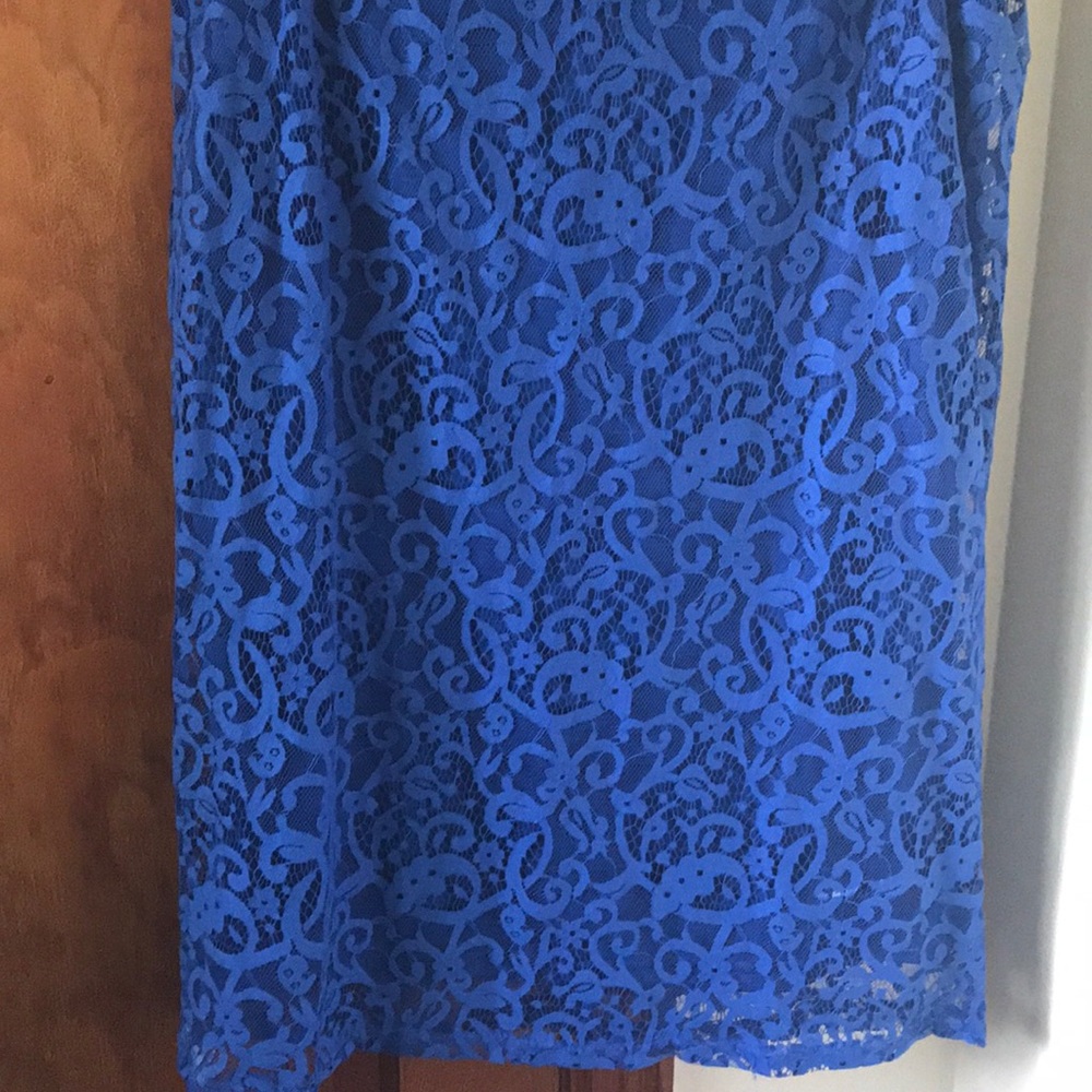 Dress - Picture 4 of 4